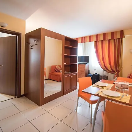 White Palace & Hotel 3*