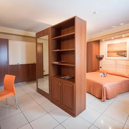 Hotel White Palace & 3*