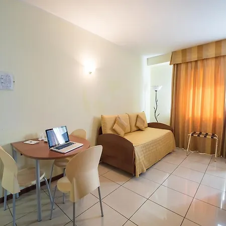 Hotel White Palace &