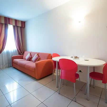 Hotel White Palace & Cento (Emilia-Romagna)