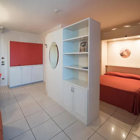 Hotel White Palace &