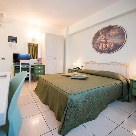 Hotel White Palace & Cento (Emilia-Romagna)