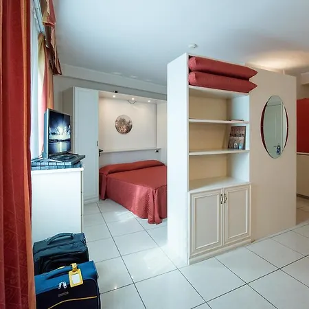 Hotel White Palace & Cento (Emilia-Romagna)